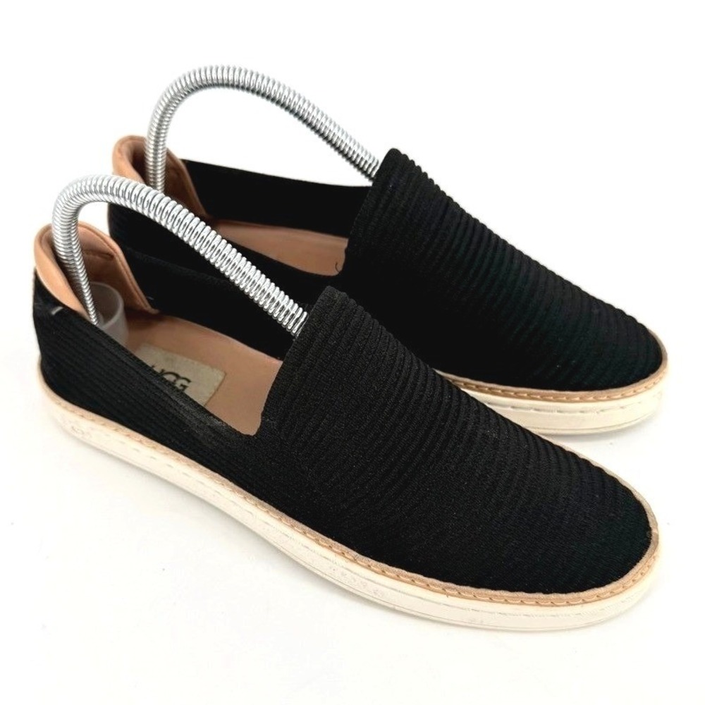UGG Sammy Chevron‎ Black Knit Slip On Sneakers Womens 7.5 1112259 Flat Shoes
